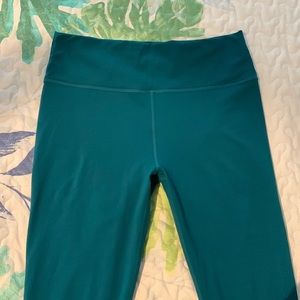 Brand new teal guru active leggings